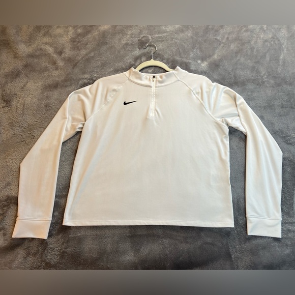 Nike Dri-FIT White Performance Shirt - Picture 1 of 7